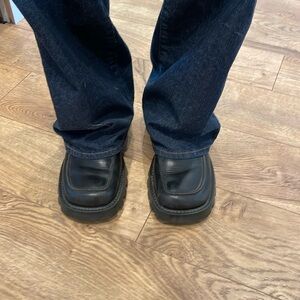 Kenneth Cole reaction black dress shoes, size 8